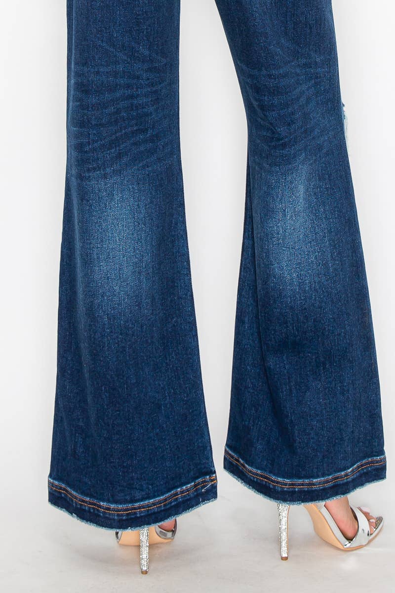 HIGH RISE RELAXED FLARE JEANS
