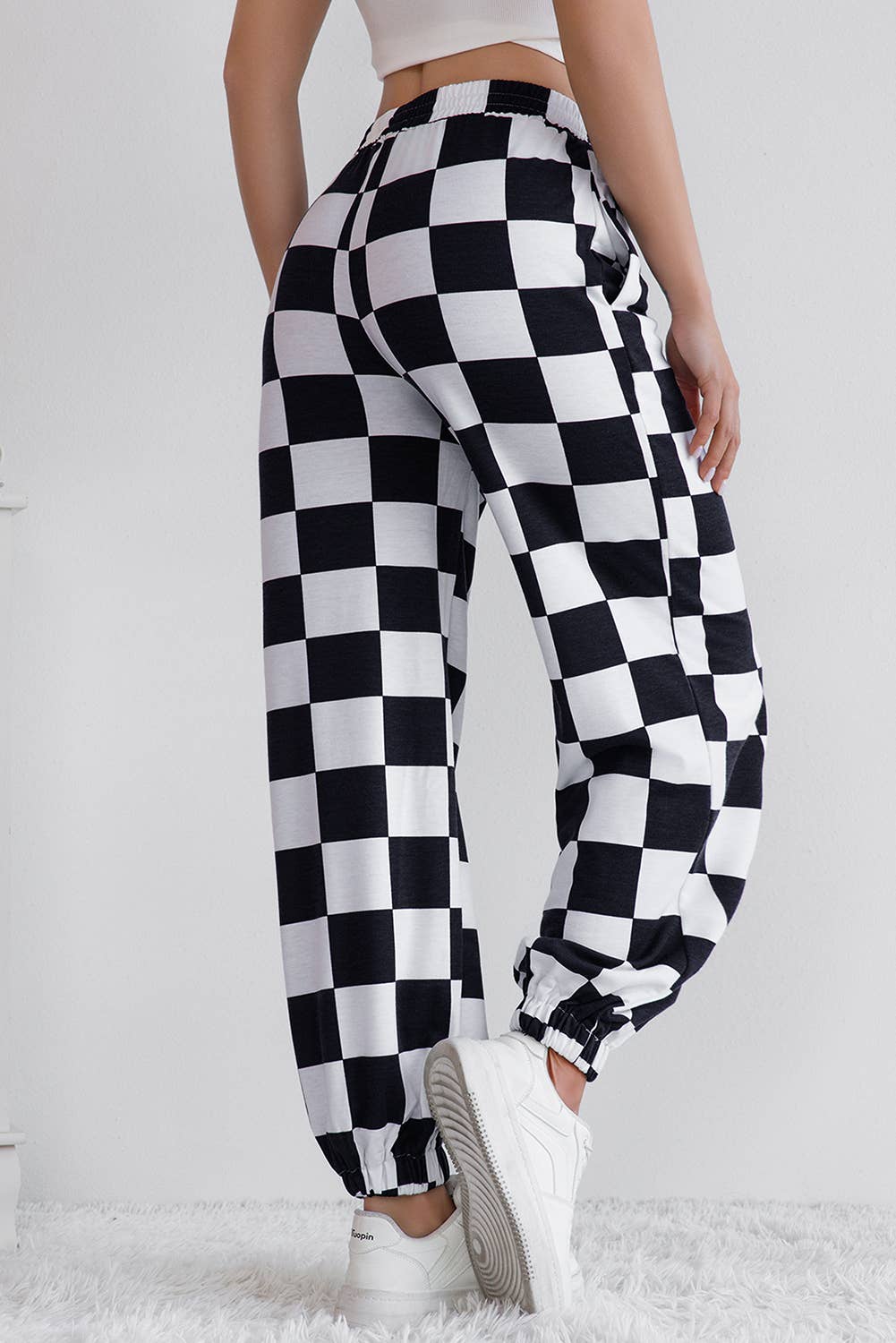 Checkerboard Elastic Waist Pocketed Joggers