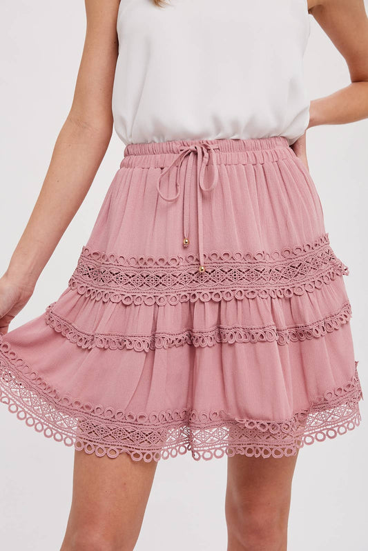 LACE TRIM MINI SKIRT
