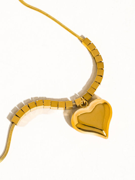 18K Gold Non-Tarnish Classic Heart Necklace
