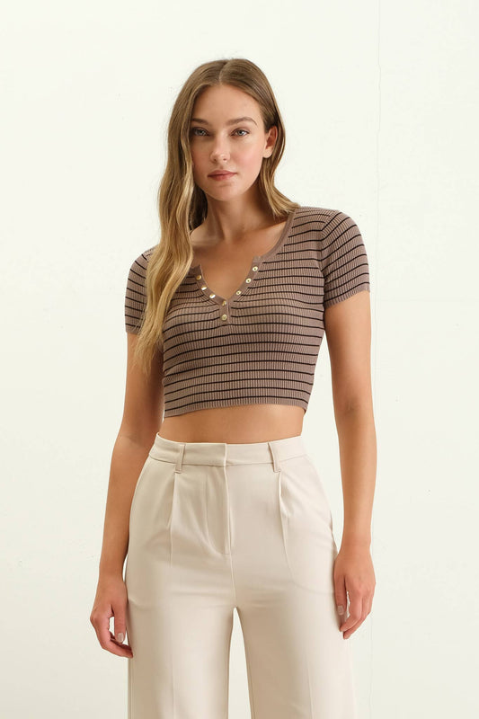 STRIPE KNIT TOP