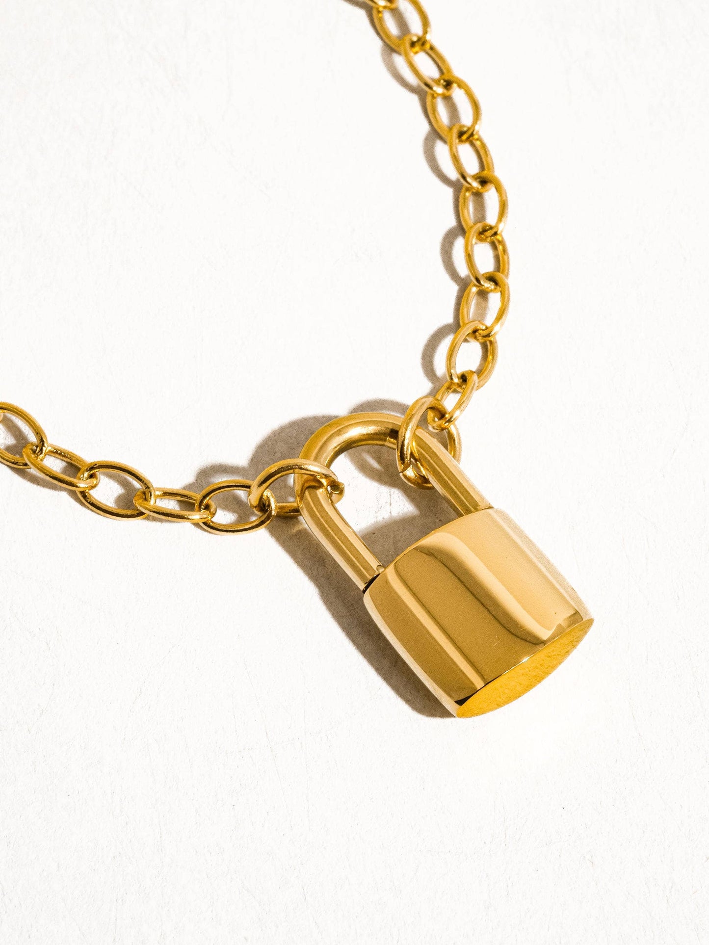 18K Non-Tarnish Lock Chain Necklace